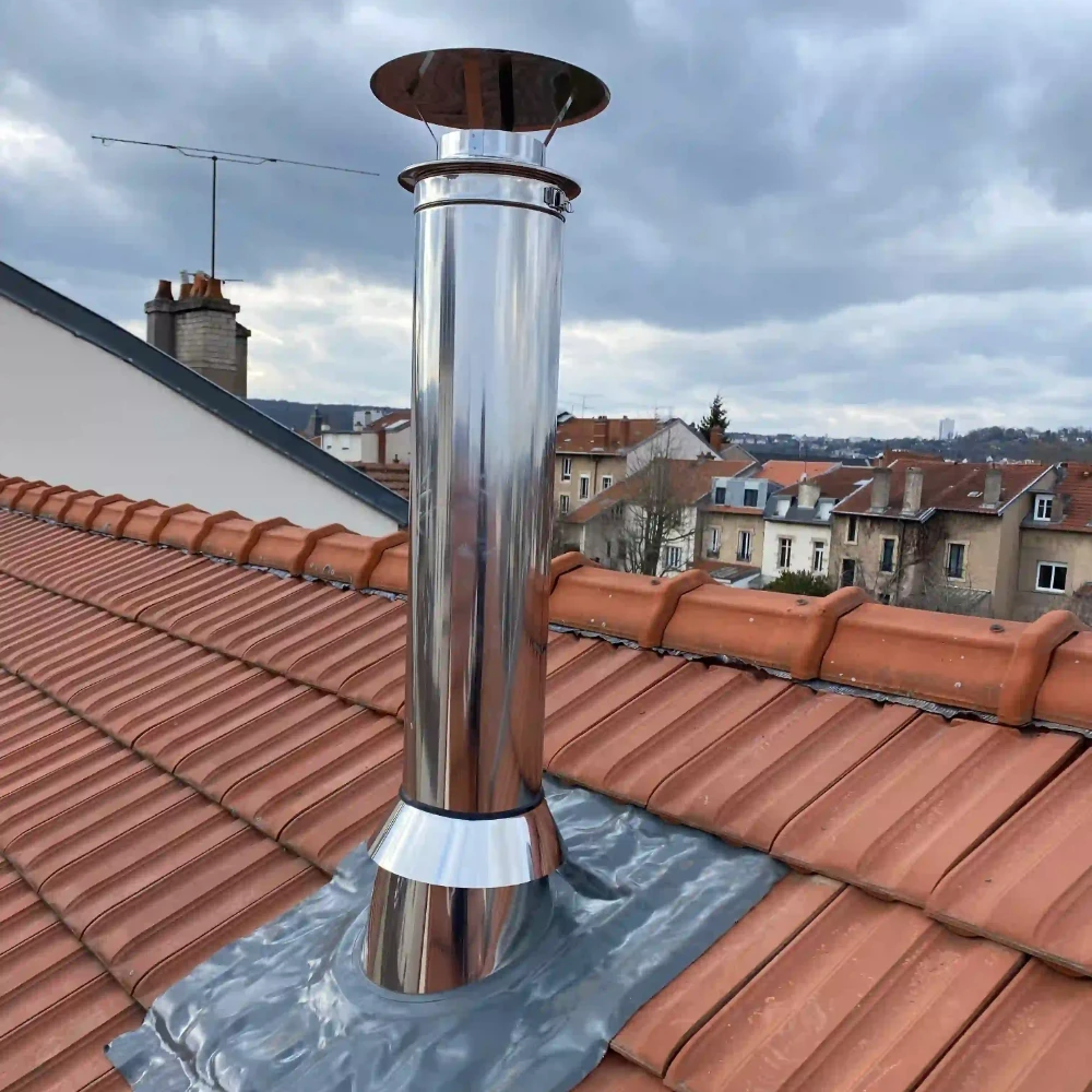 E-FIRE - Ramonage - sortie de toit E FIRE, Photo montrant une sortie de toit